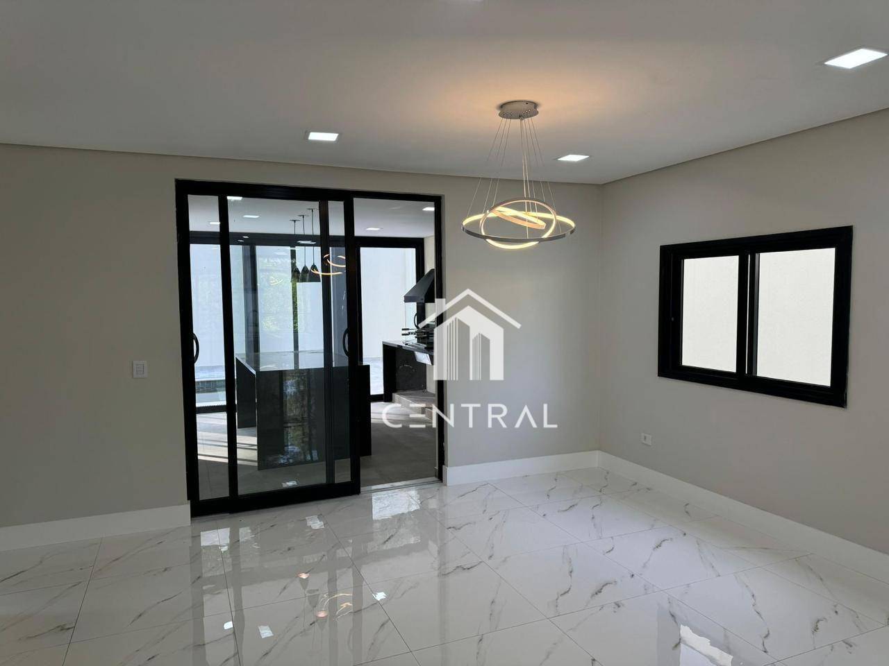 Casa à venda com 3 quartos, 382m² - Foto 21