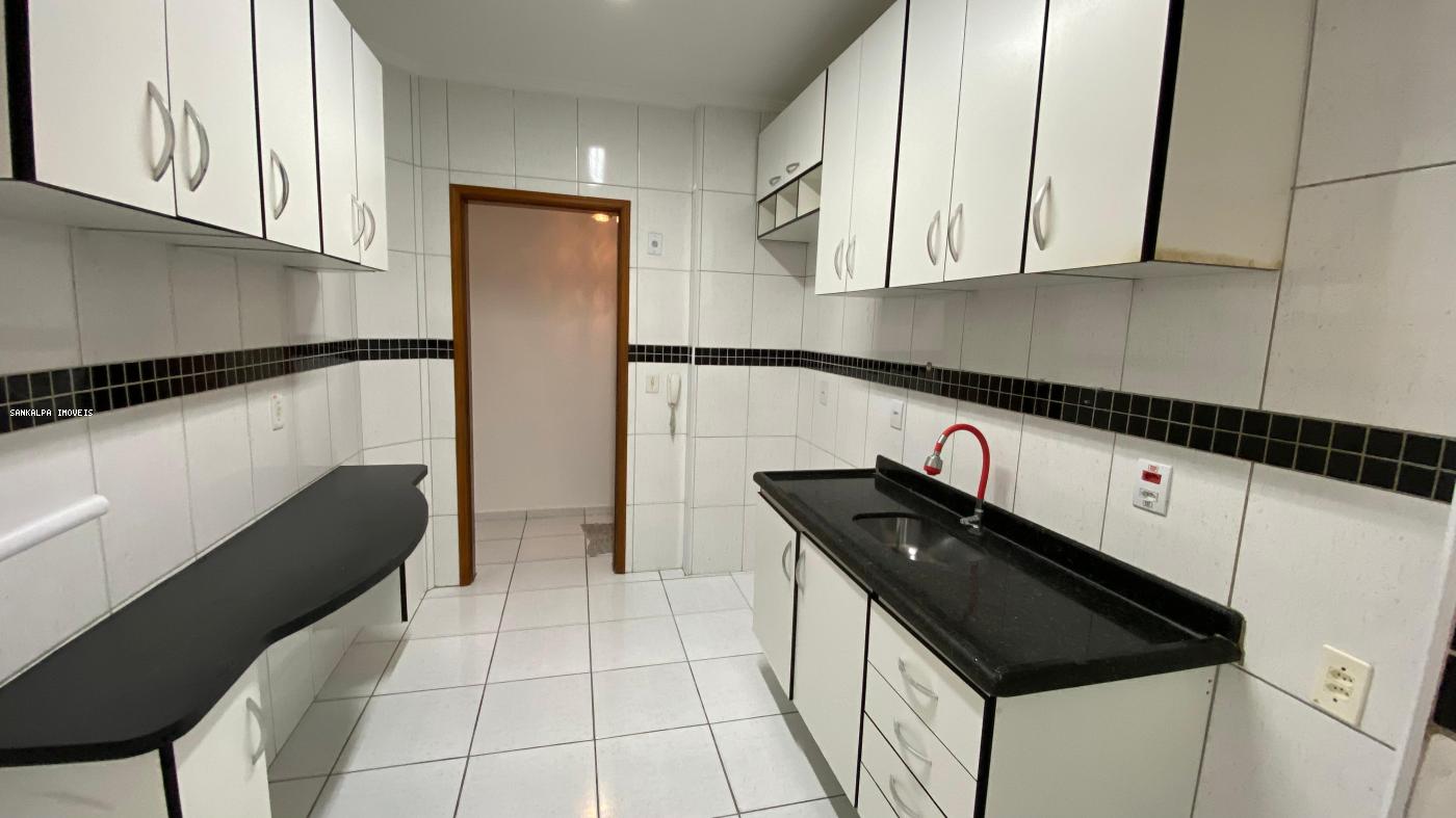 Apartamento à venda com 2 quartos, 75m² - Foto 9