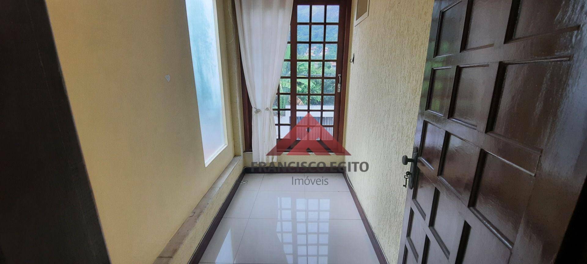 Casa à venda com 3 quartos, 360m² - Foto 27