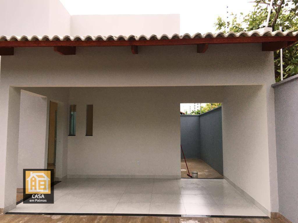 Casa à venda com 3 quartos, 92m² - Foto 1