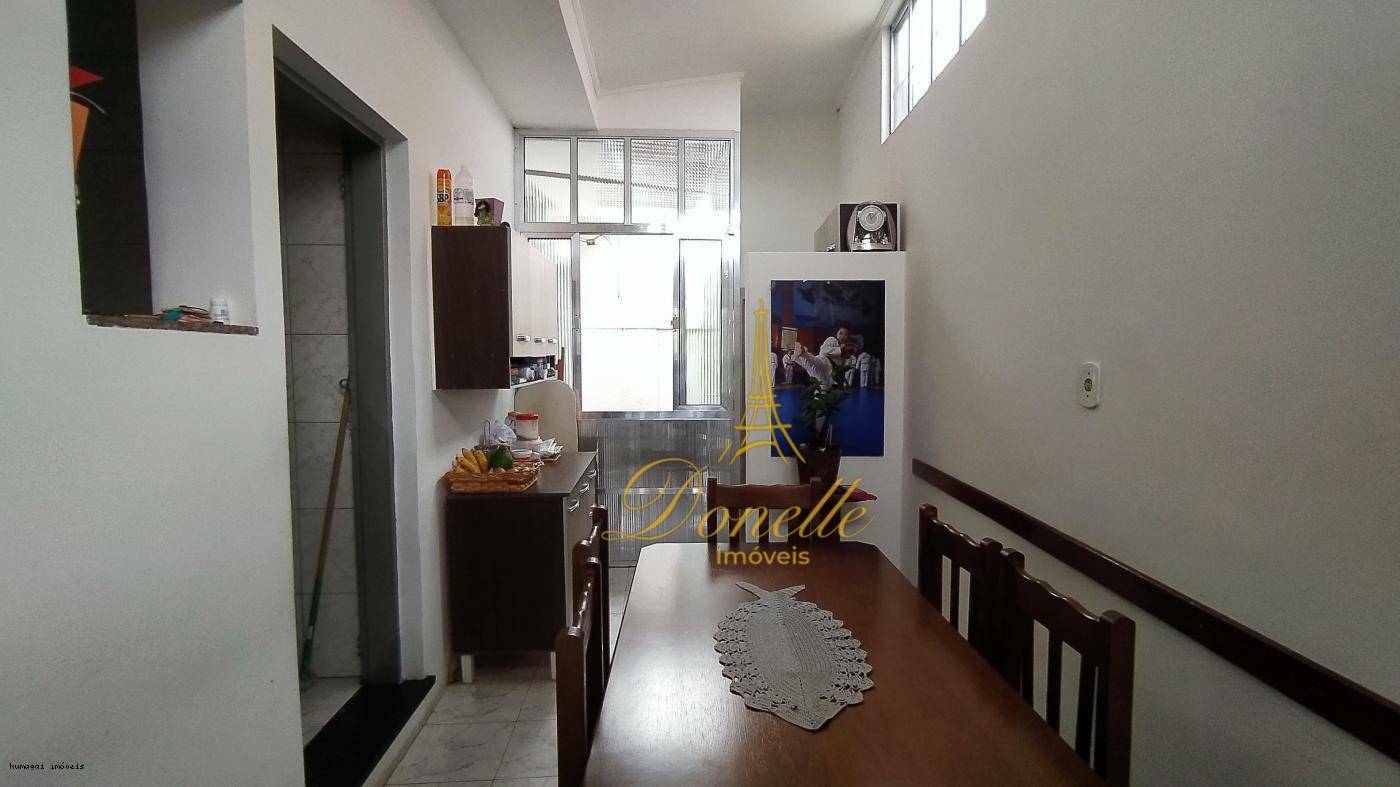 Casa à venda com 3 quartos, 189m² - Foto 6