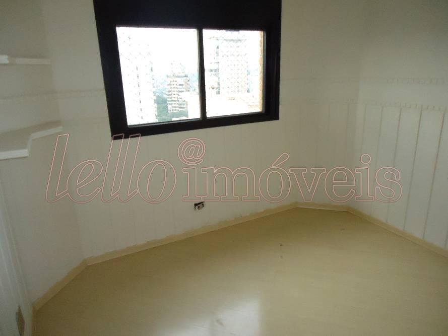 Apartamento para alugar com 4 quartos, 247m² - Foto 11