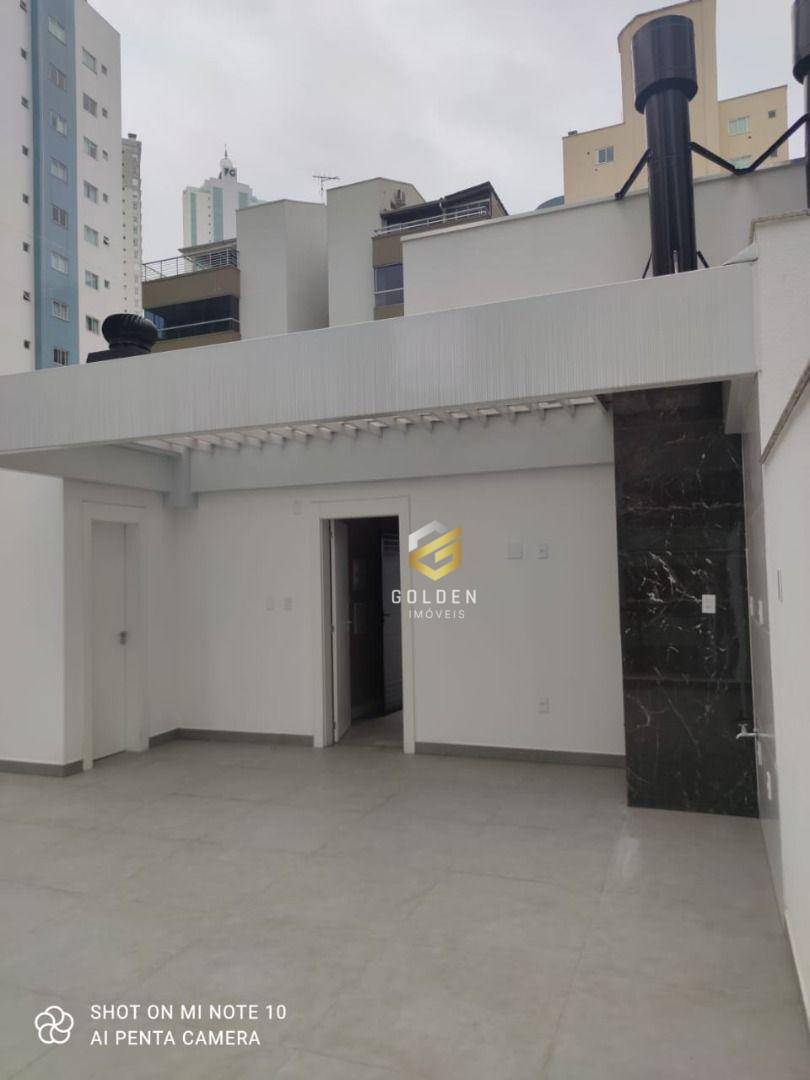 Sobrado à venda com 3 quartos, 220m² - Foto 6