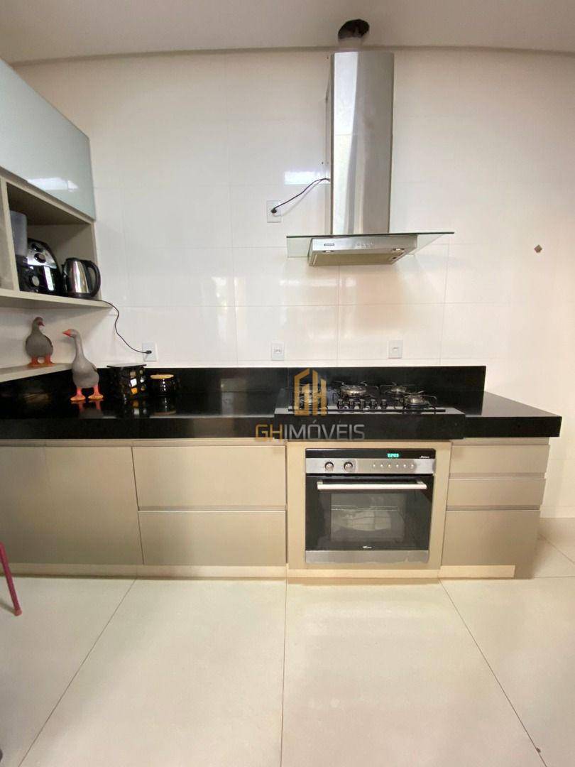 Casa de Condomínio à venda com 4 quartos, 193m² - Foto 37