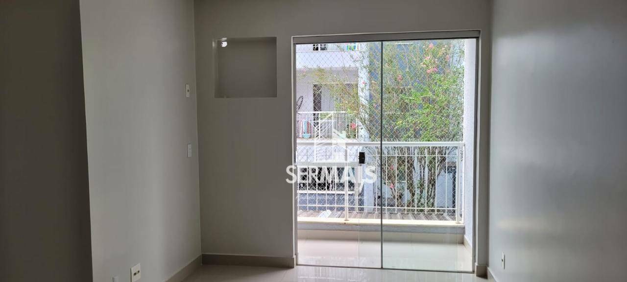 Apartamento para alugar com 3 quartos, 76m² - Foto 2