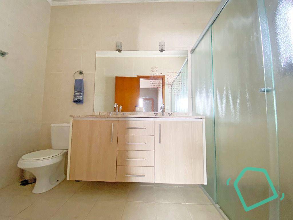 Casa de Condomínio à venda com 3 quartos, 239m² - Foto 24