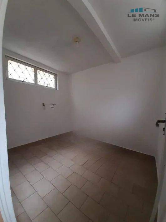 Casa à venda com 3 quartos, 237m² - Foto 20