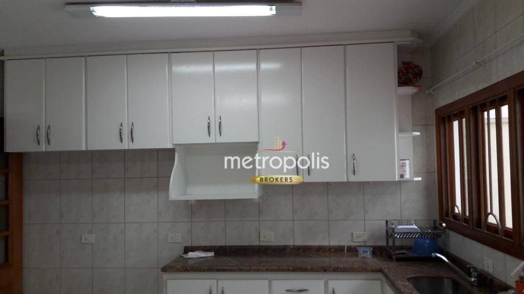 Sobrado à venda com 2 quartos, 290m² - Foto 15