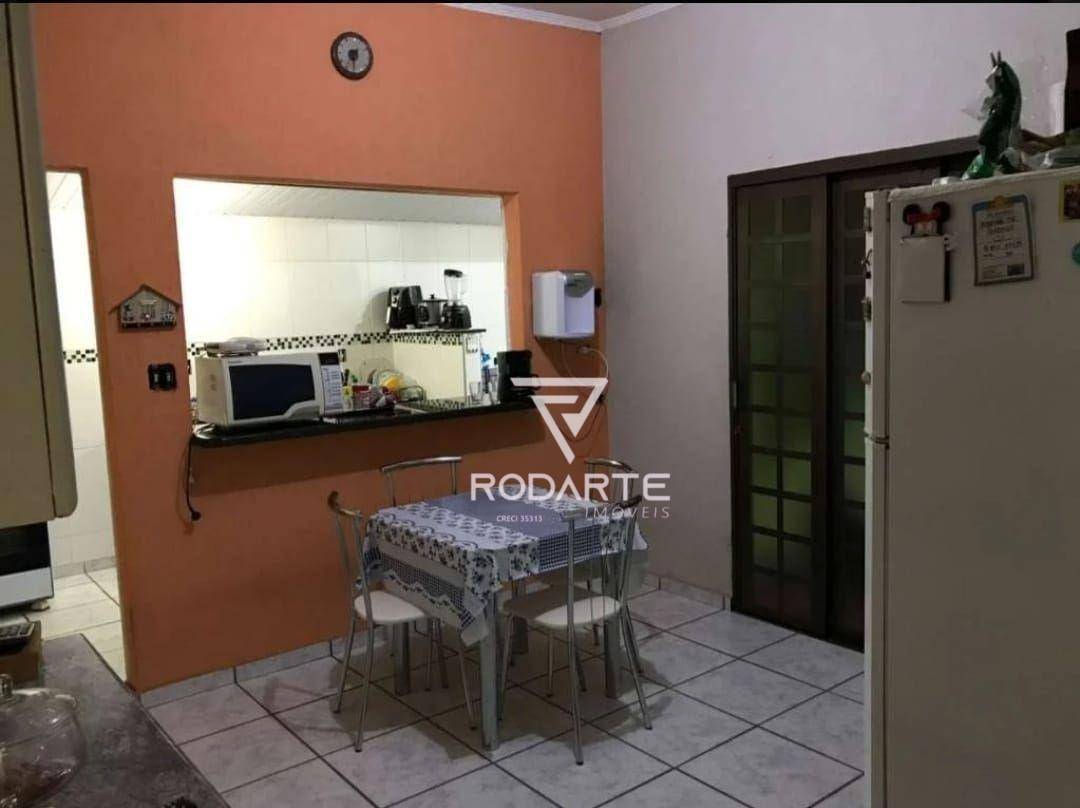 Casa à venda com 4 quartos, 120m² - Foto 2