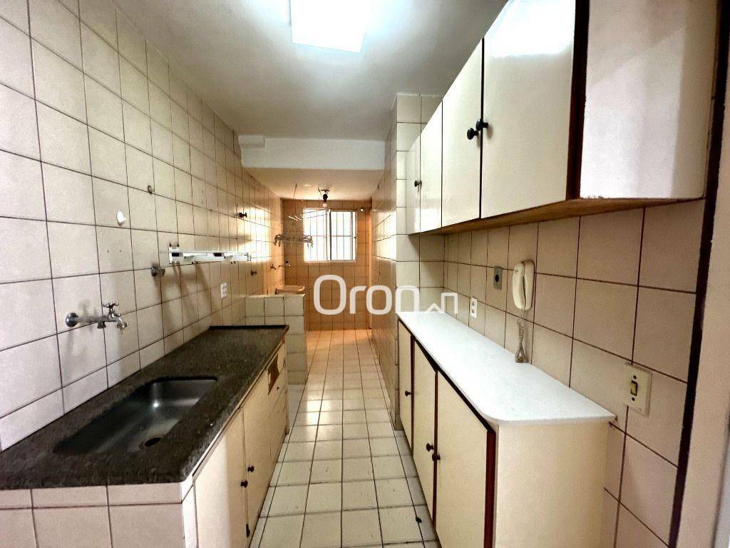 Apartamento à venda com 2 quartos, 60m² - Foto 2