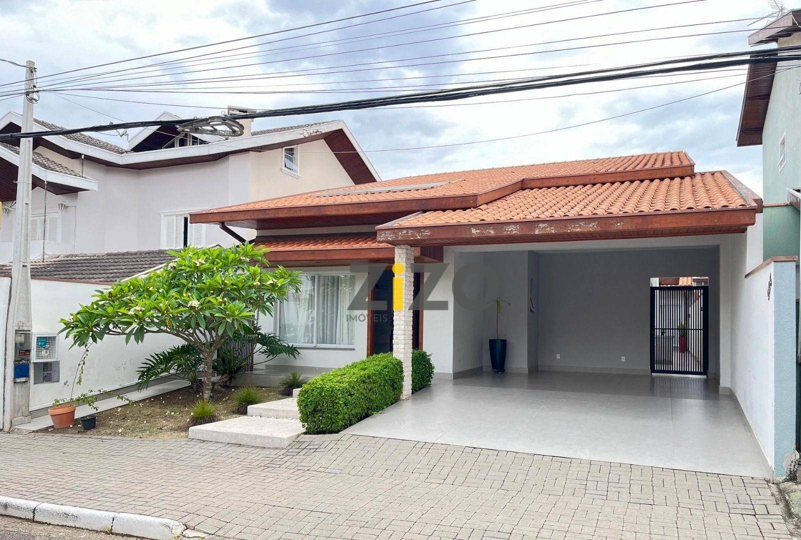 Casa de Condomínio para alugar com 5 quartos, 200m² - Foto 1
