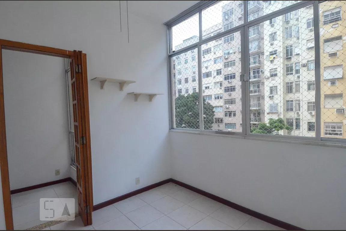 Apartamento à venda com 2 quartos, 65m² - Foto 13