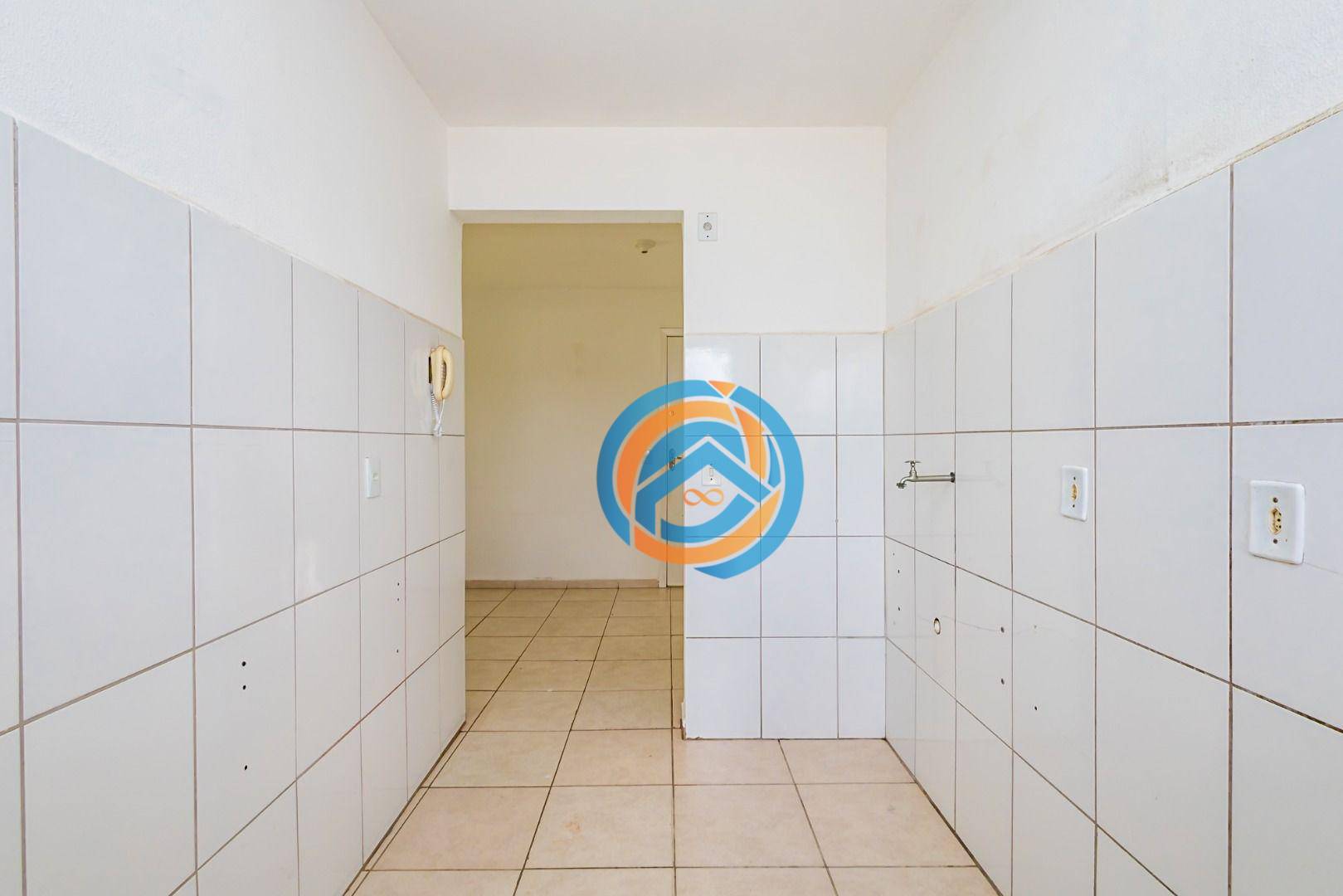 Apartamento à venda com 2 quartos, 44m² - Foto 10