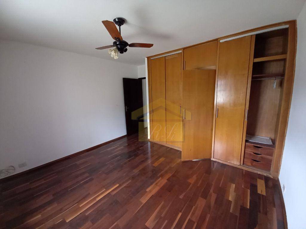 Casa à venda e aluguel com 3 quartos, 220m² - Foto 12