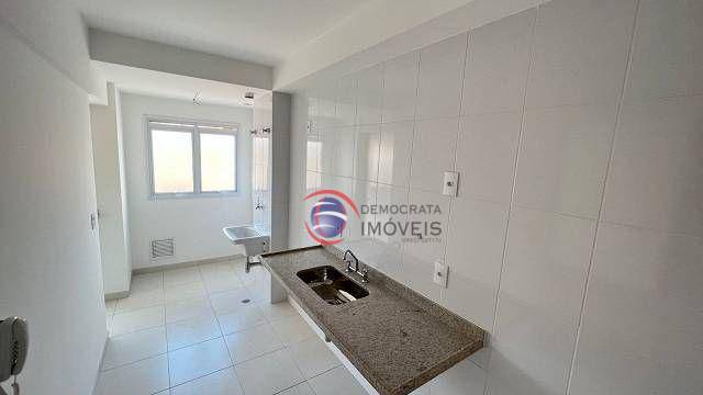 Apartamento à venda com 2 quartos, 67m² - Foto 7