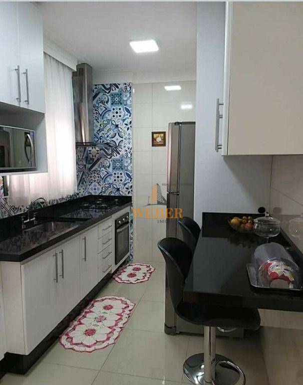 Apartamento à venda com 3 quartos, 95m² - Foto 3