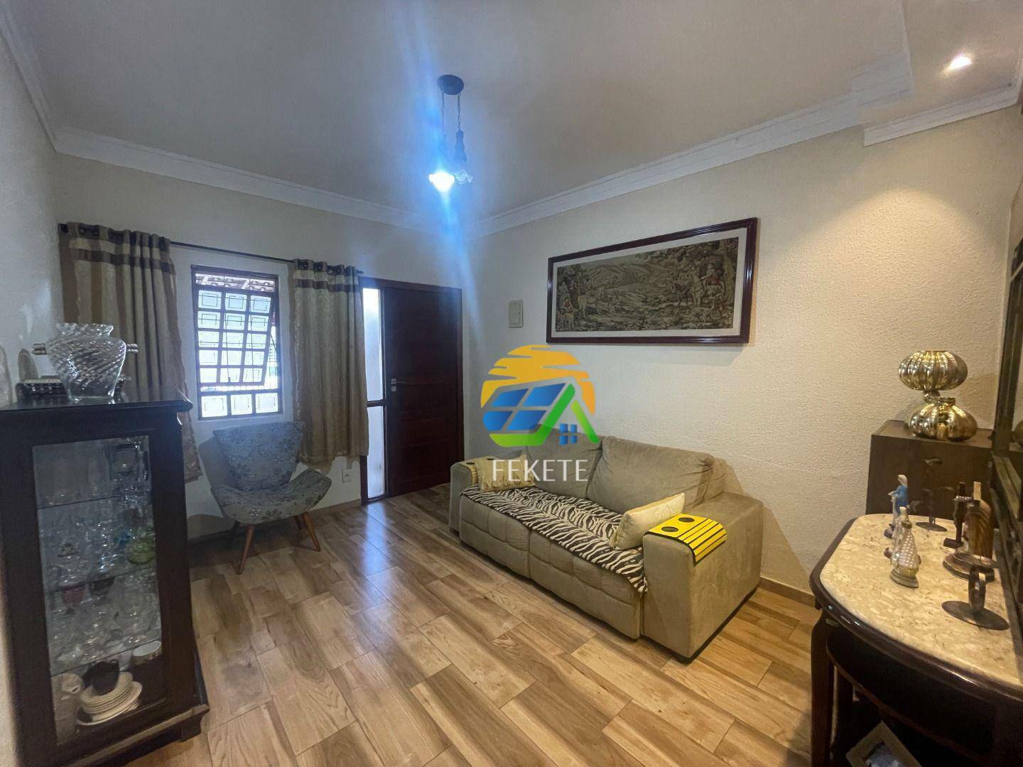 Casa à venda com 4 quartos, 234m² - Foto 3