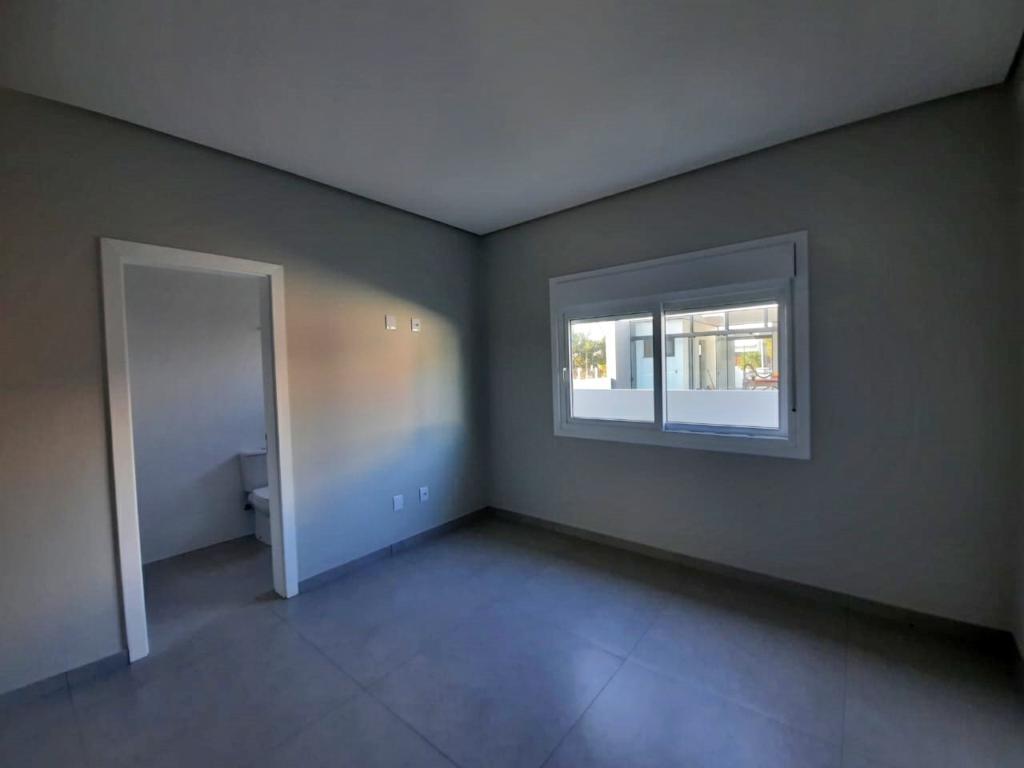 Casa à venda com 3 quartos, 167m² - Foto 8