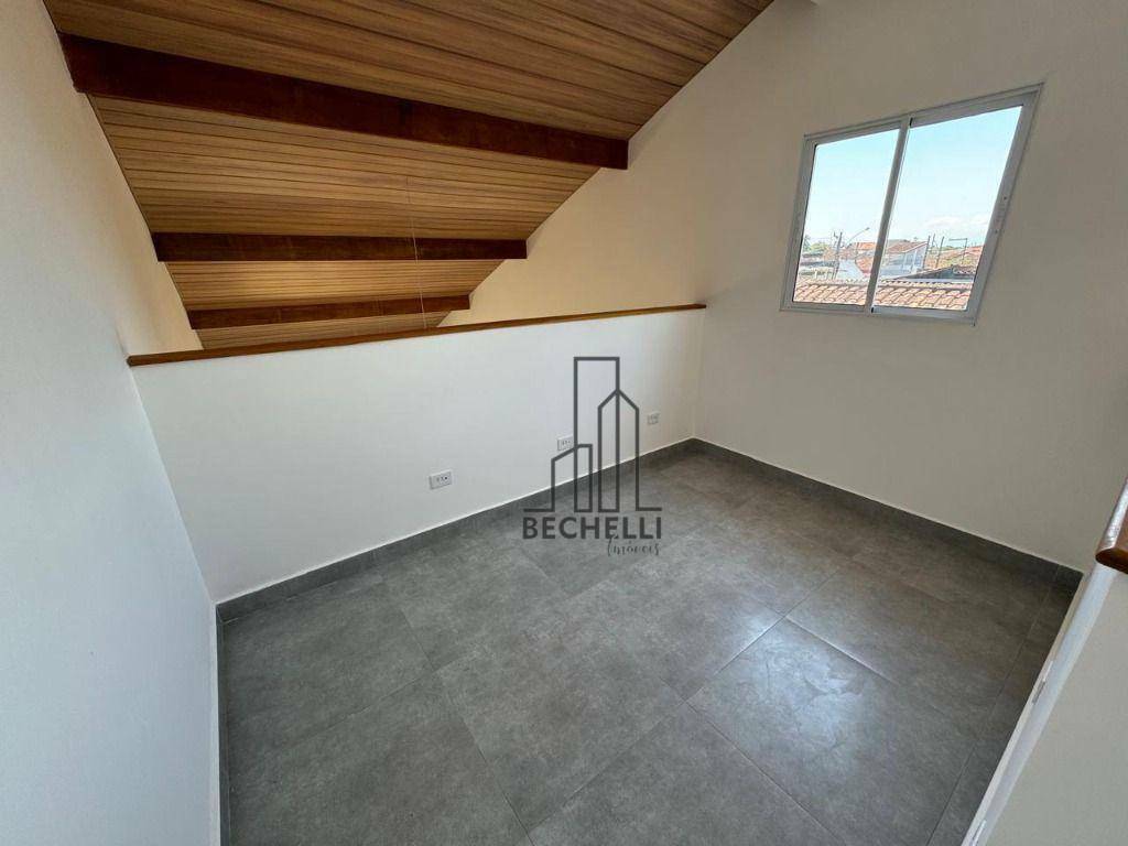 Casa à venda com 2 quartos, 94m² - Foto 4