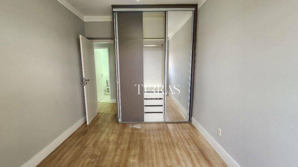 Apartamento à venda com 3 quartos, 134m² - Foto 11