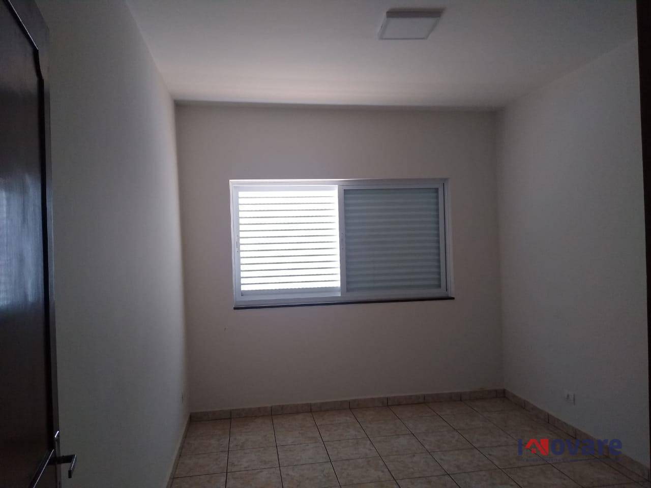 Casa à venda com 3 quartos, 180m² - Foto 9