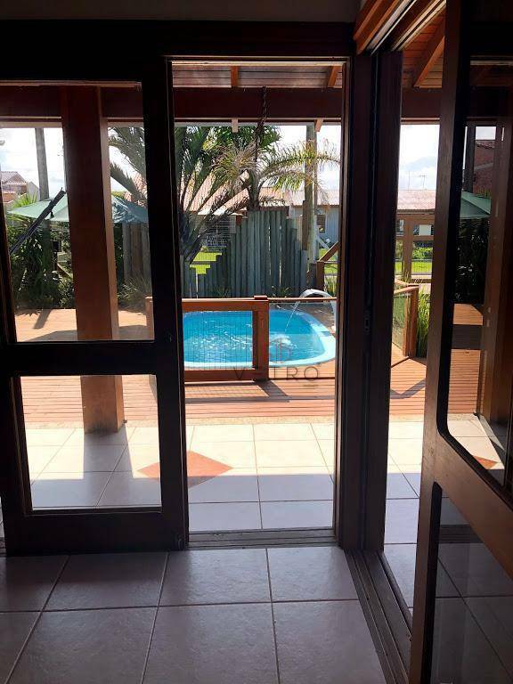 Casa à venda com 3 quartos, 189m² - Foto 2