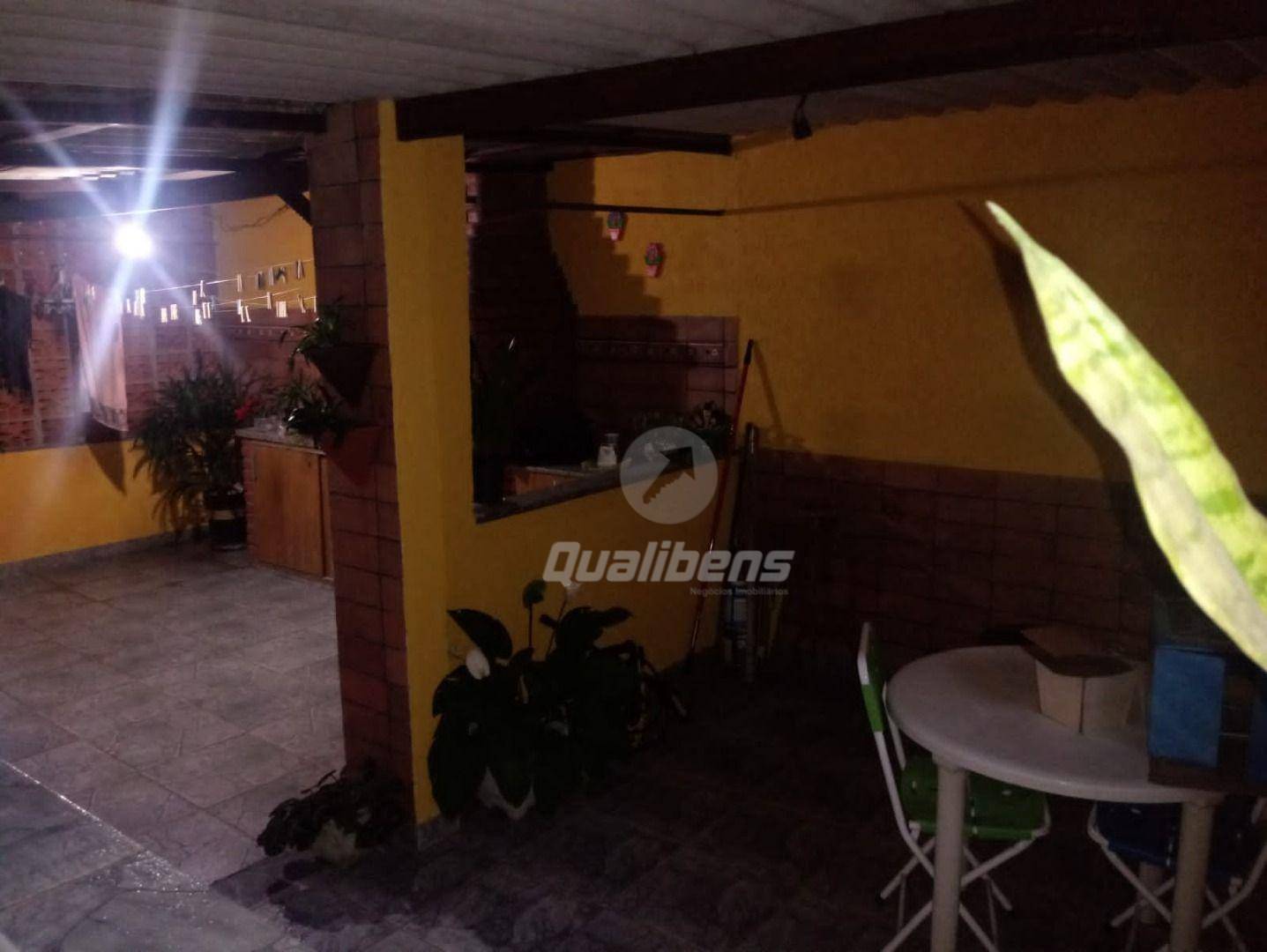 Sobrado à venda com 2 quartos, 128m² - Foto 4