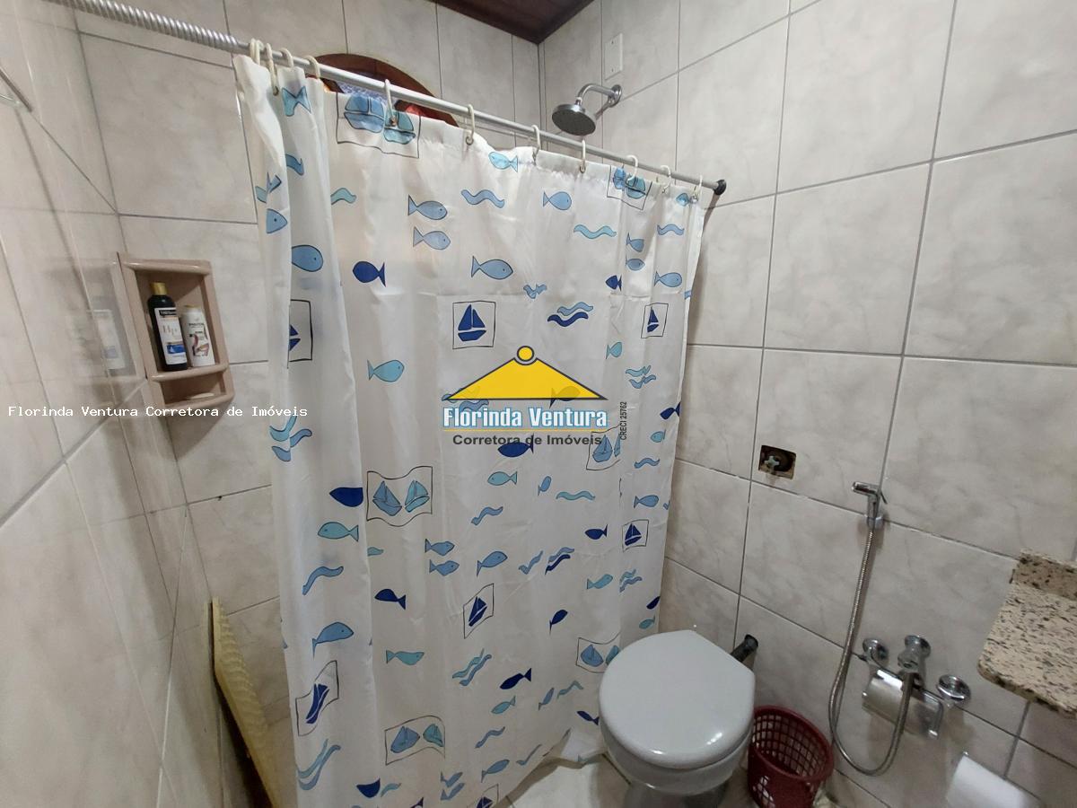 Casa de Condomínio à venda com 4 quartos, 240m² - Foto 32