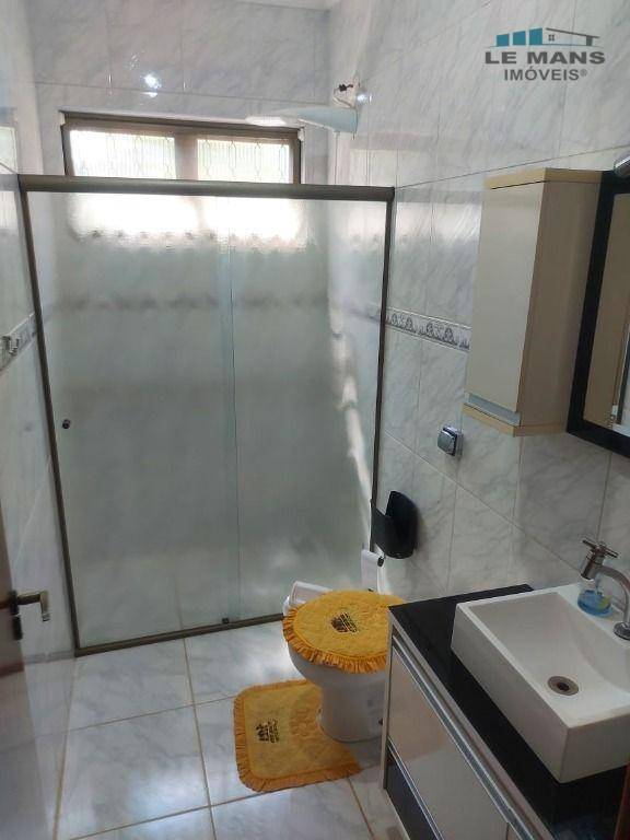 Chácara à venda com 3 quartos, 252m² - Foto 11