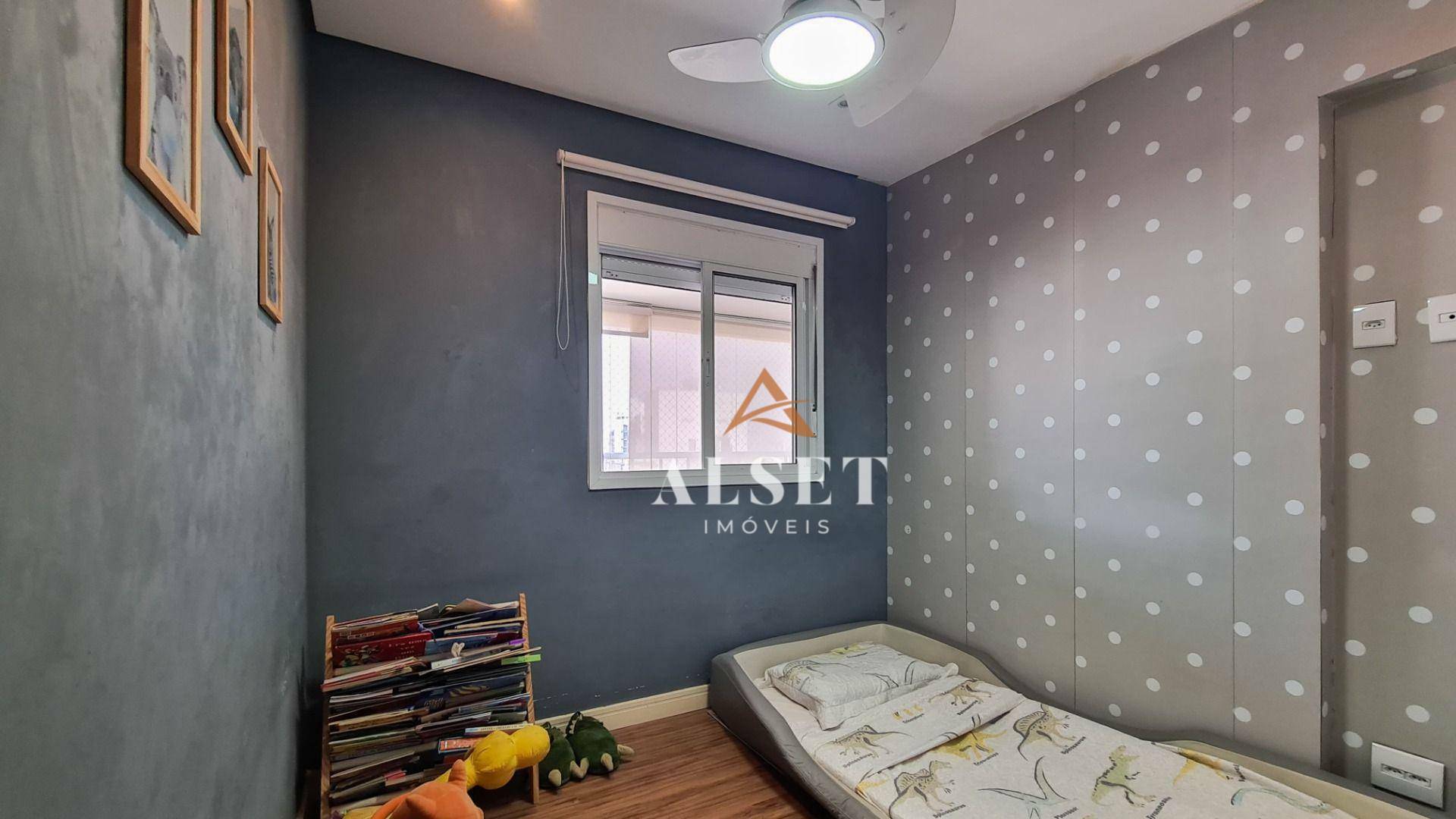 Apartamento à venda com 3 quartos, 123m² - Foto 23