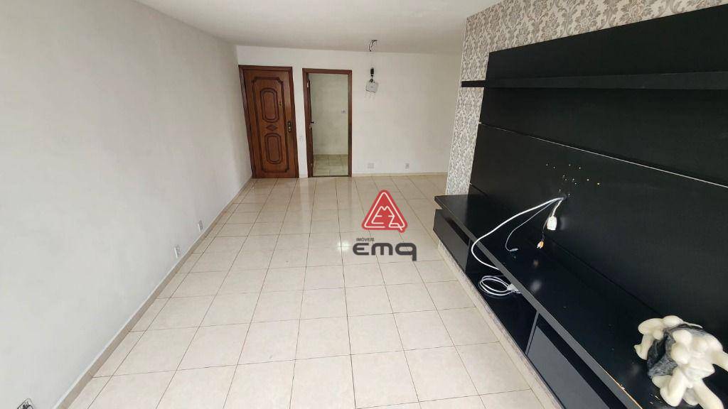 Apartamento para alugar com 3 quartos, 142m² - Foto 9