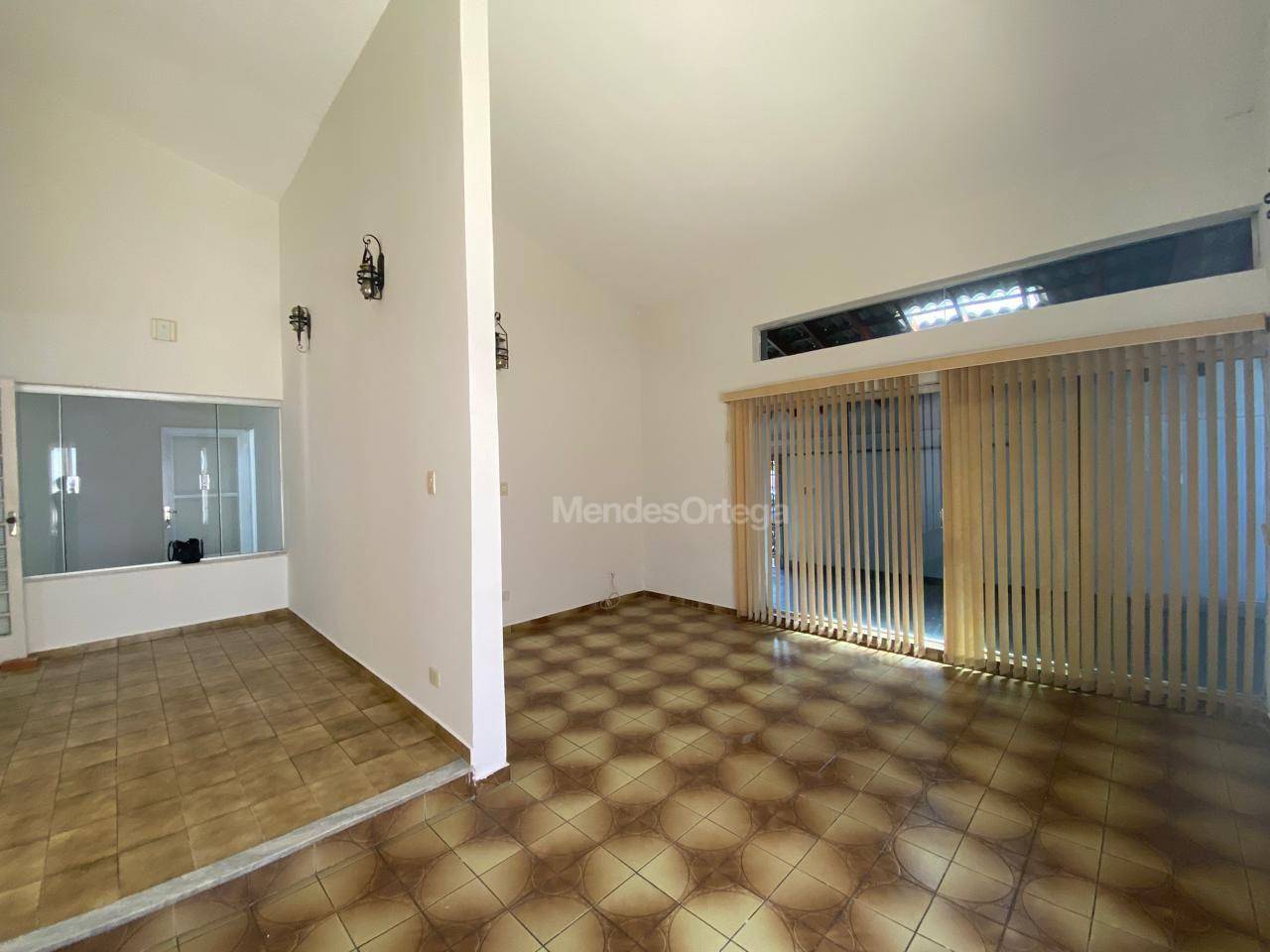 Casa para alugar com 3 quartos, 255m² - Foto 10