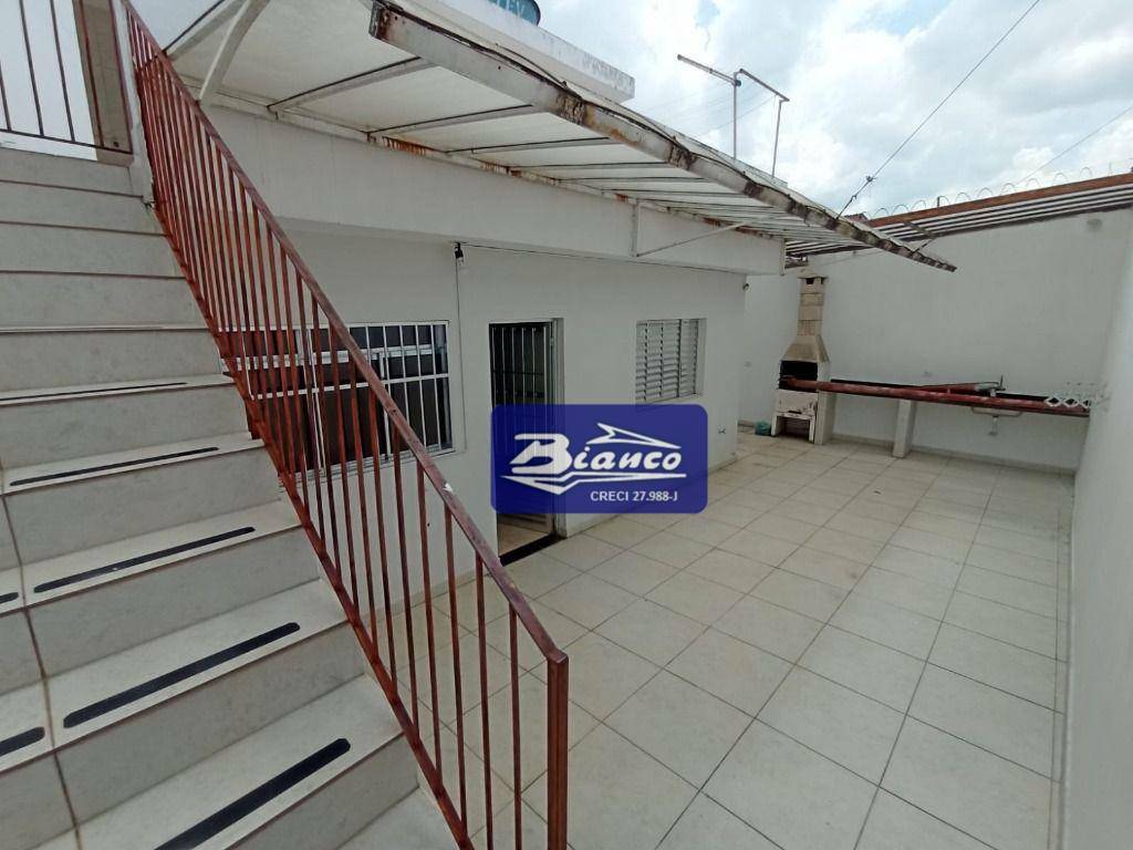 Casa para alugar com 3 quartos, 128m² - Foto 8