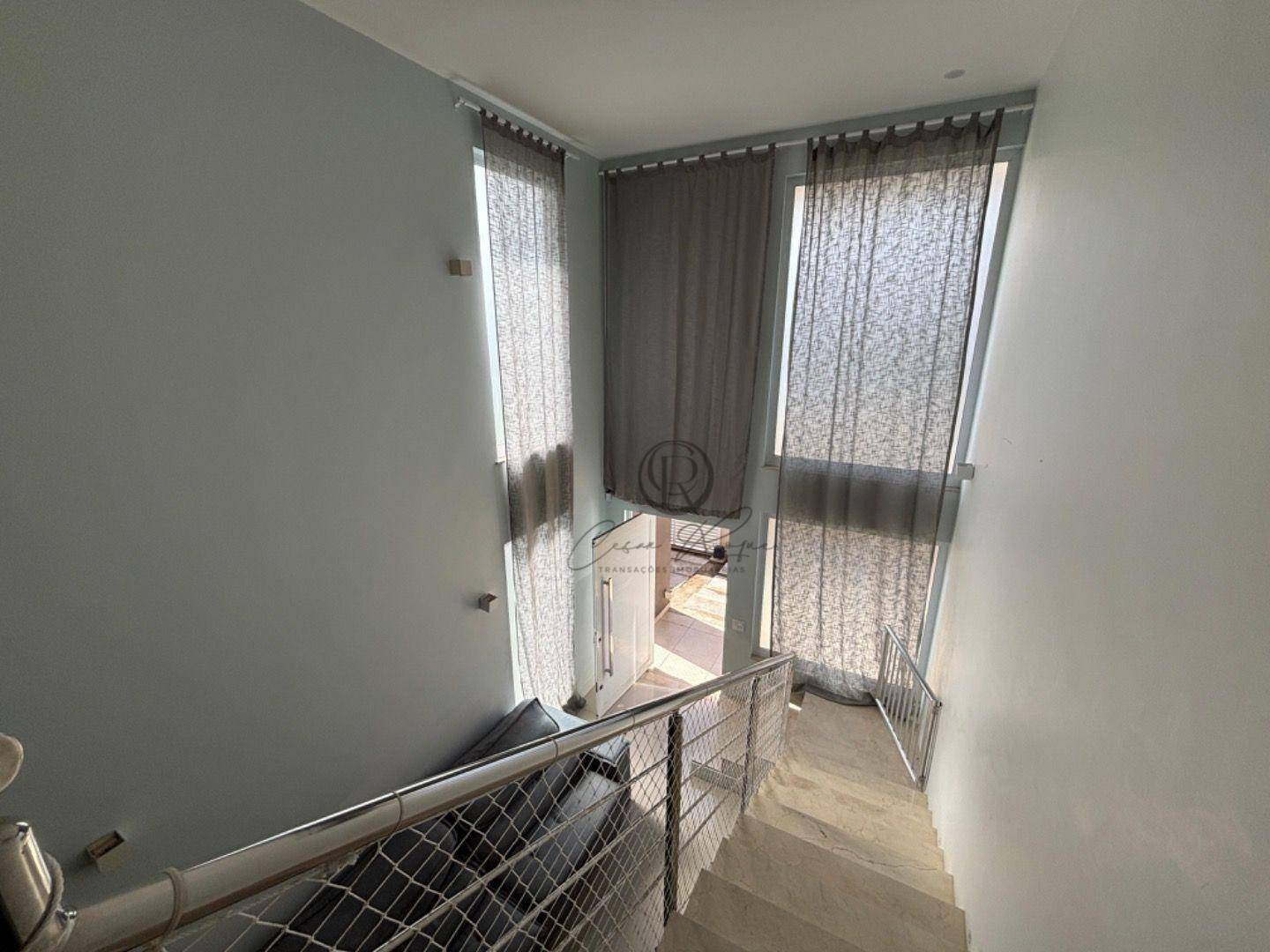Casa à venda e aluguel com 4 quartos, 265m² - Foto 7