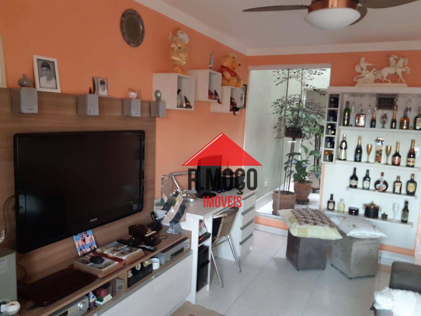 Sobrado à venda com 3 quartos, 153m² - Foto 1