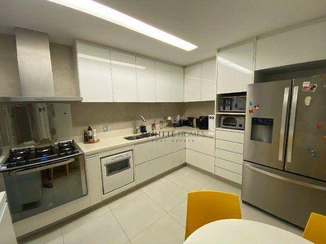 Apartamento à venda com 4 quartos, 280m² - Foto 2