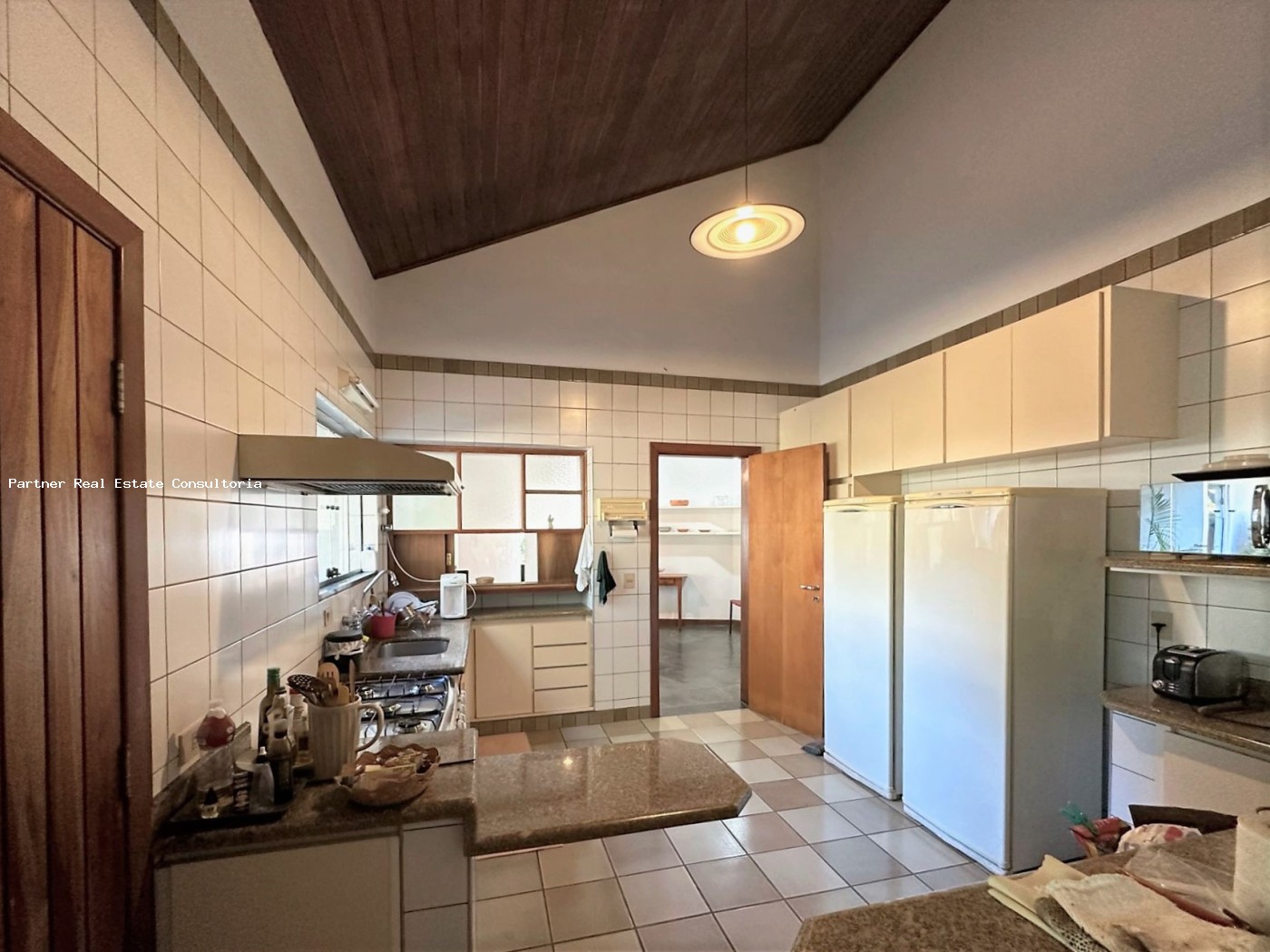 Casa de Condomínio à venda com 3 quartos, 10490m² - Foto 33