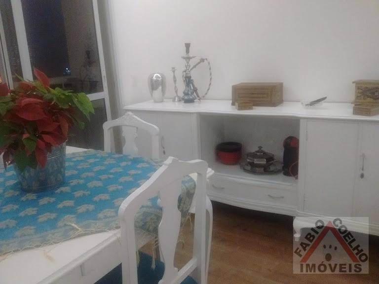 Apartamento à venda com 3 quartos, 74m² - Foto 4