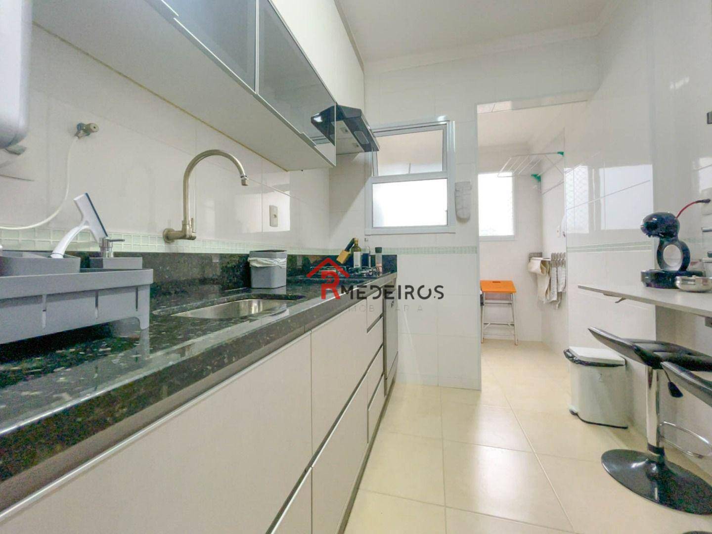 Apartamento à venda com 2 quartos, 75m² - Foto 12