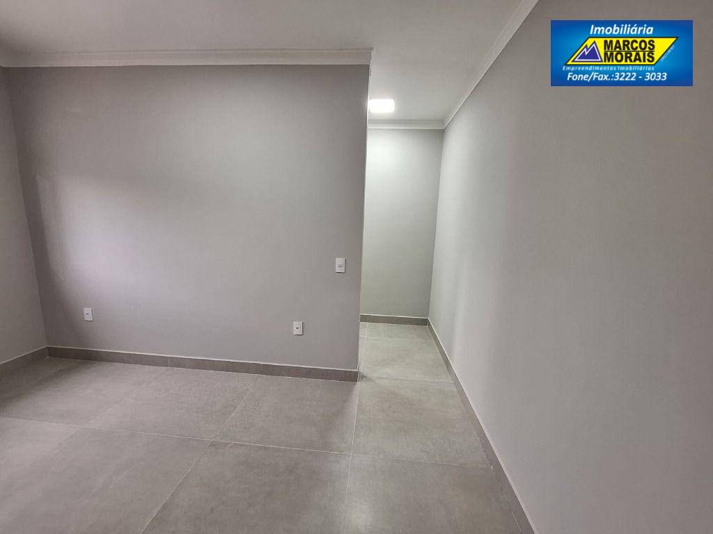 Casa de Condomínio à venda com 3 quartos, 135m² - Foto 3