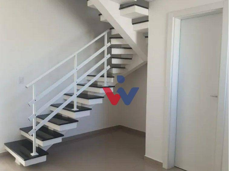 Casa à venda com 2 quartos, 60m² - Foto 12