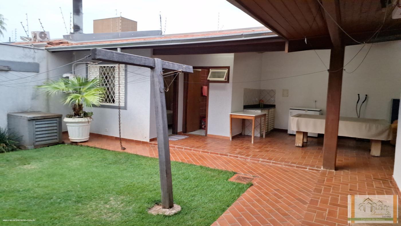 Casa à venda com 3 quartos, 720m² - Foto 16