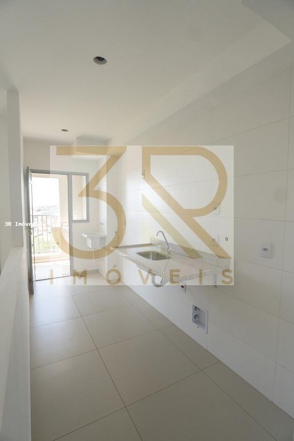 Apartamento à venda com 2 quartos, 62m² - Foto 14