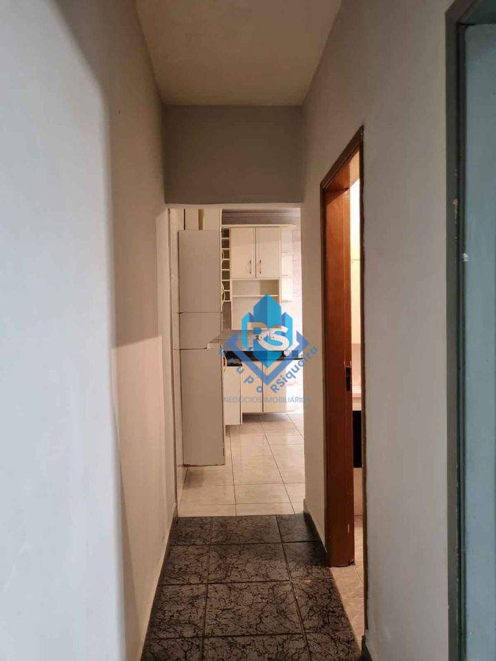 Casa à venda com 3 quartos, 200m² - Foto 8