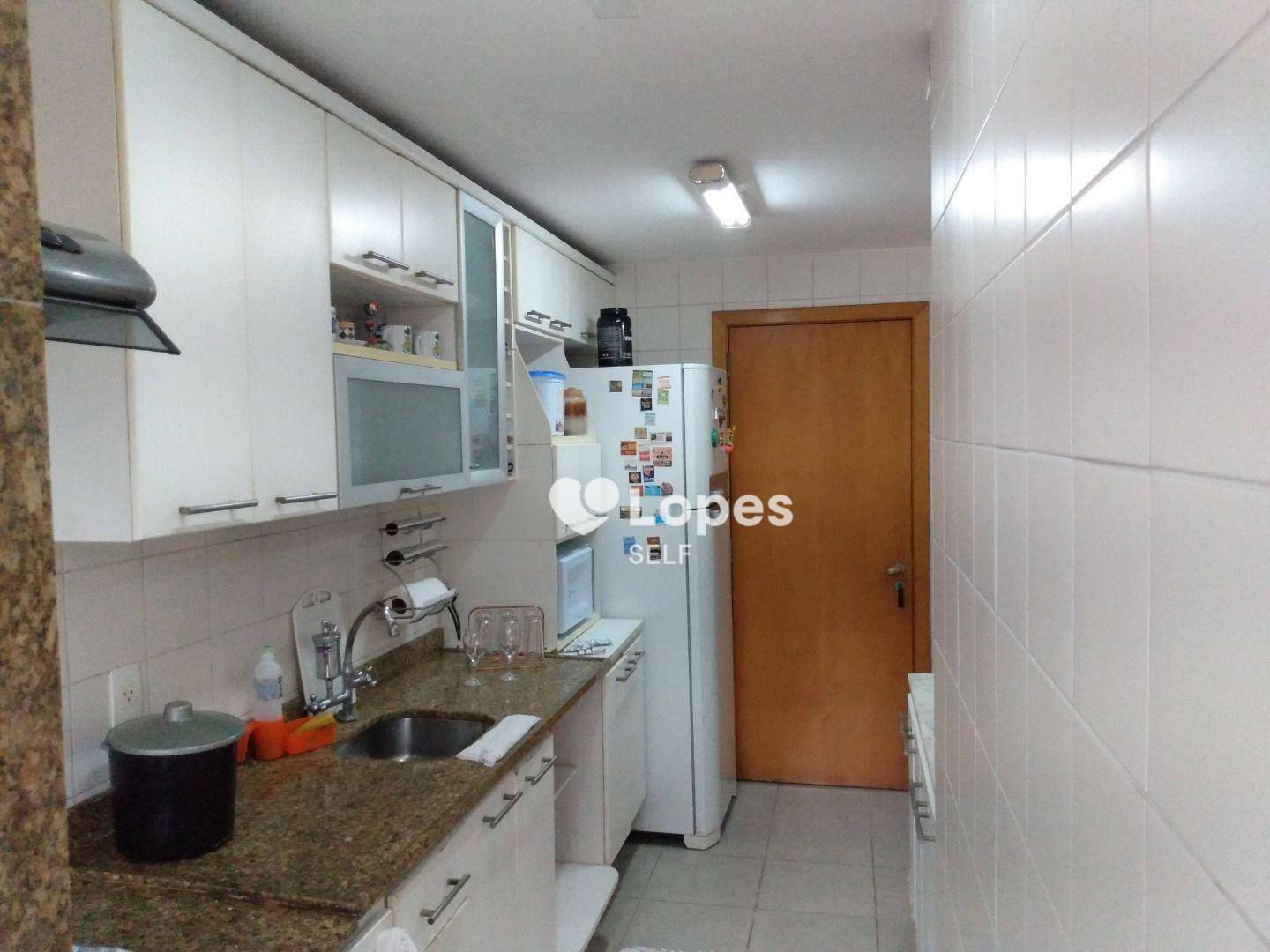 Apartamento à venda com 3 quartos, 149m² - Foto 8