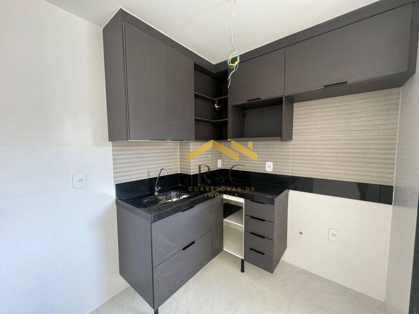 Apartamento à venda com 2 quartos, 63m² - Foto 8