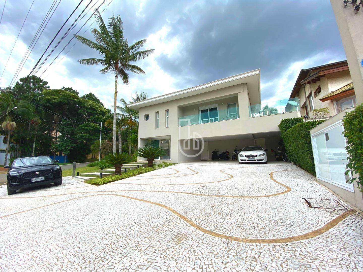 Casa de Condomínio à venda com 4 quartos, 950m² - Foto 1