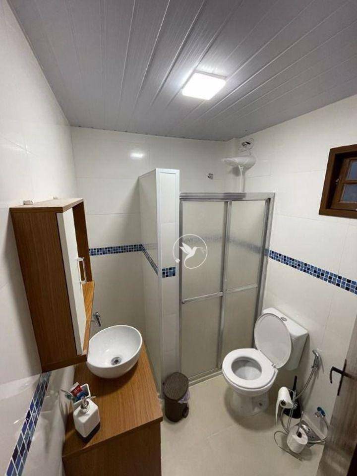 Casa de Condomínio à venda com 3 quartos, 220m² - Foto 19