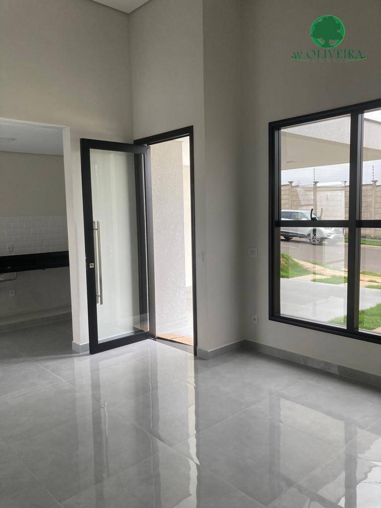 Casa de Condomínio à venda com 3 quartos, 105m² - Foto 2