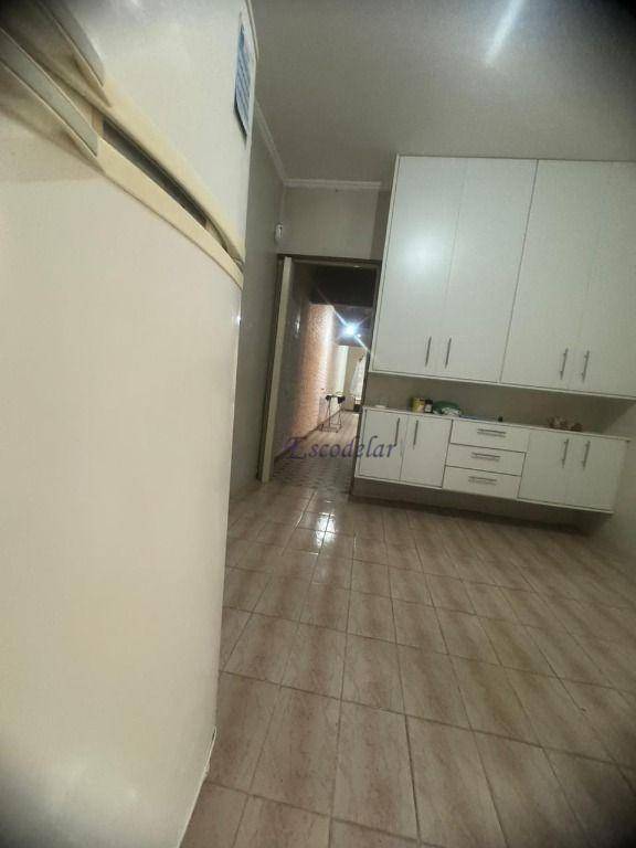 Sobrado à venda com 6 quartos, 240m² - Foto 39